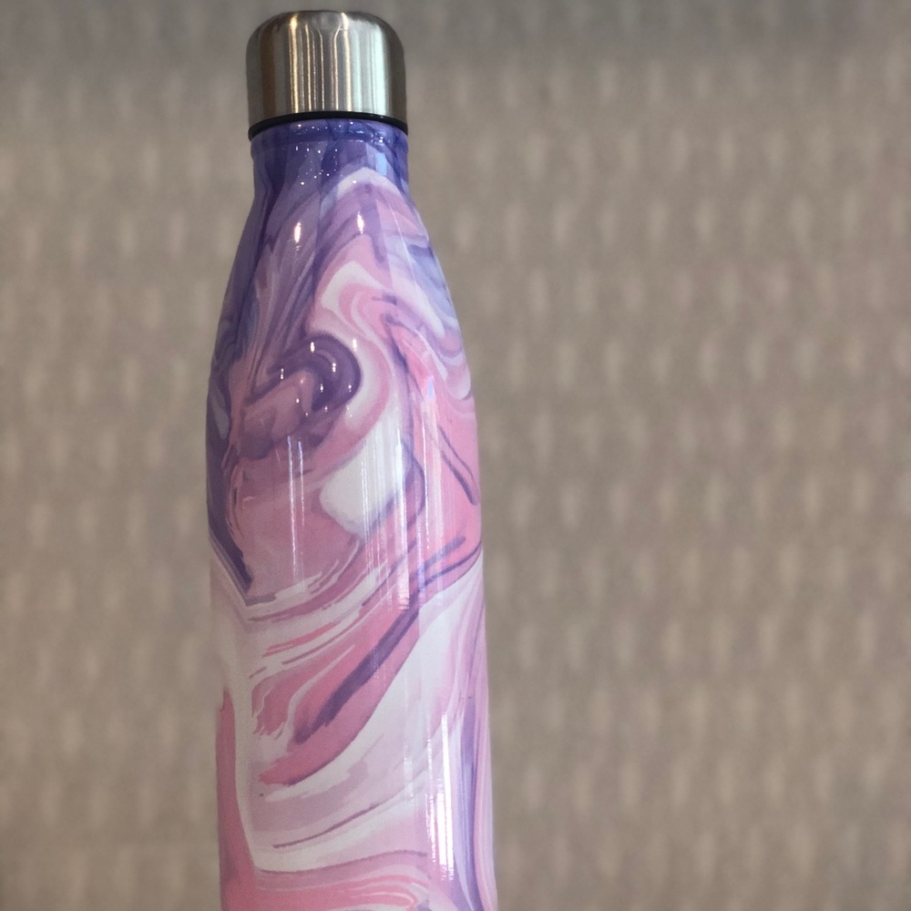 Swell water bottle